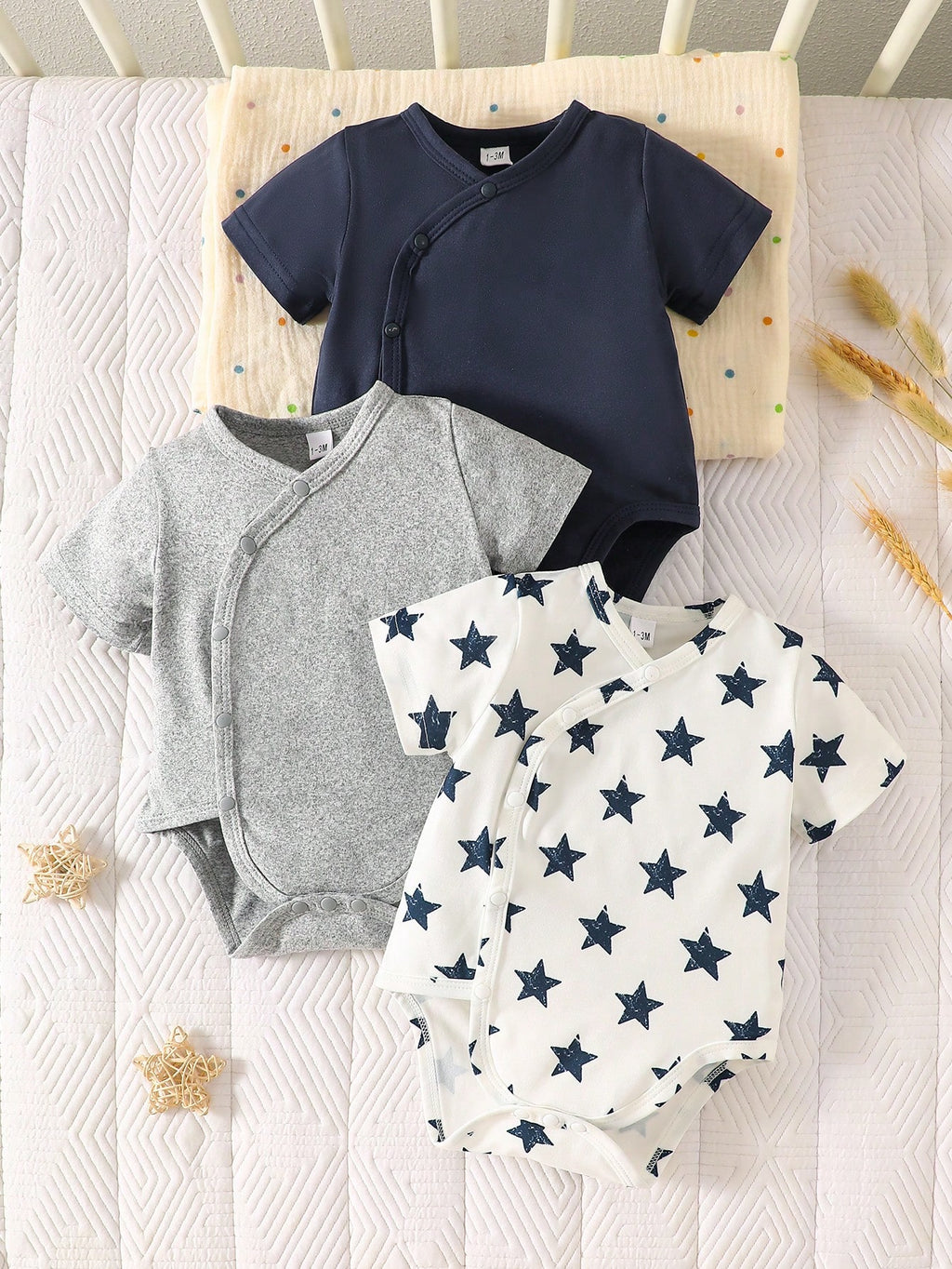 Baby Boy Short Sleeve Round Neck Bodysuit Set of 3 Soft Breathable Star & Bear Print